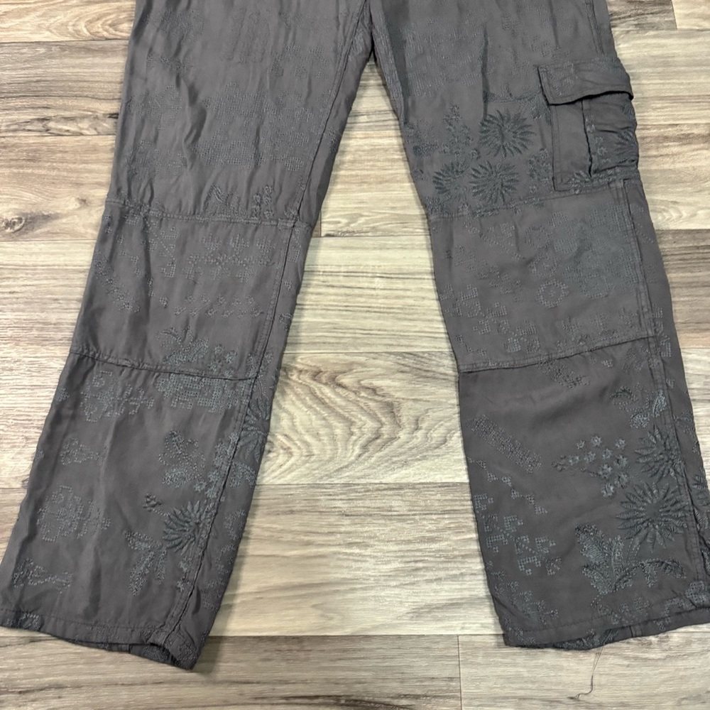 Sundance Floral Embroidered Cargo Pant in Gray Size 8 - Picture 3 of 8